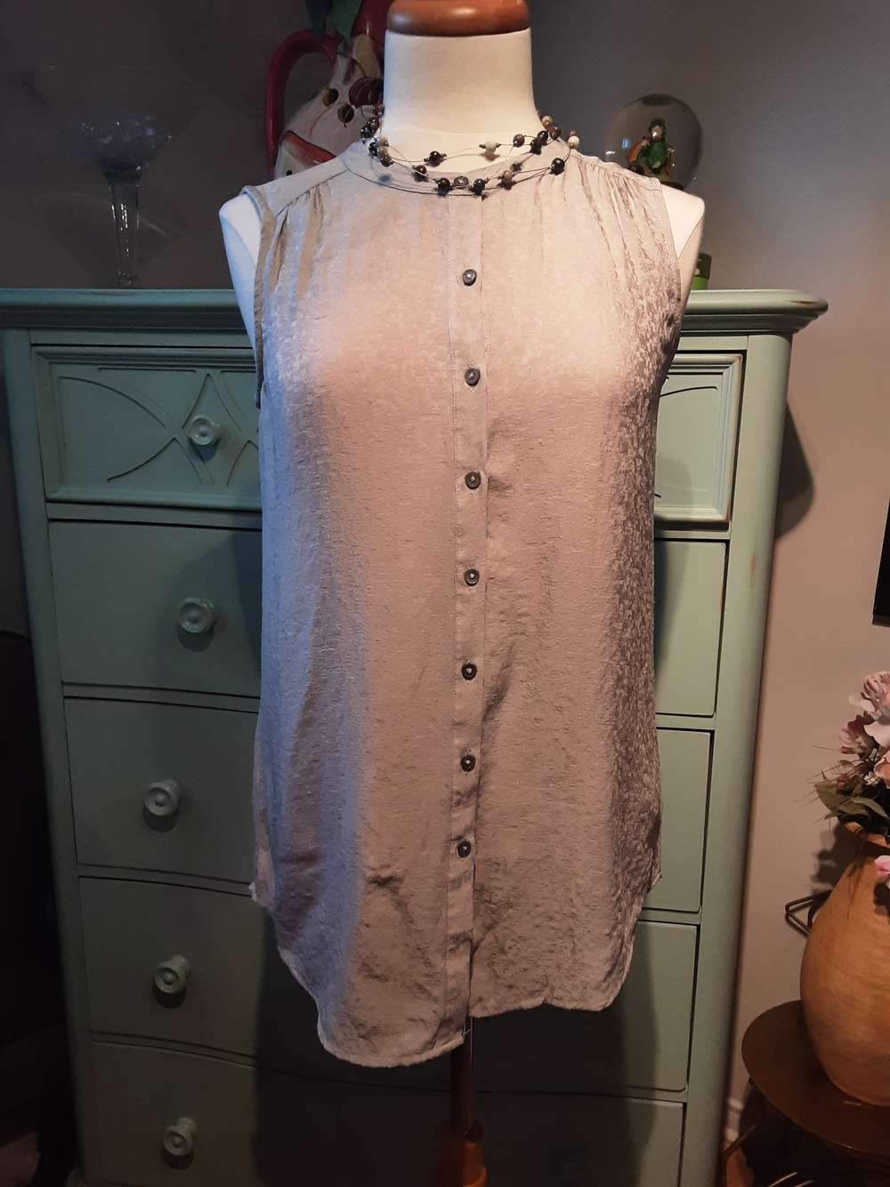 Tristan Sleeveless Button-Front Shell Top in Taupe